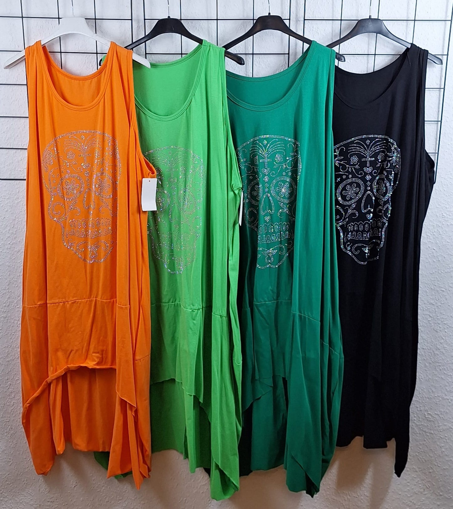 đ€ TrĂ€gerkleid "Skull Glam" â Luftig, lĂ€ssig & ein echter Hingucker