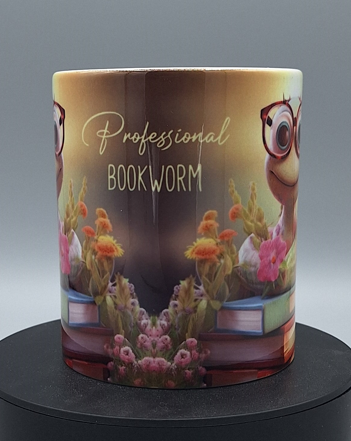 Bookworm Tasse mit süßer Leseratte – Perfekt für Bücherfreunde & Leseratten | 330ml Spülmaschinenfest