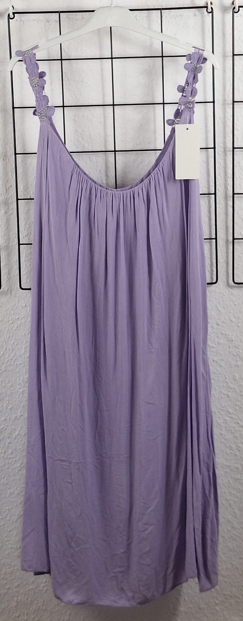 Luftiges Sommerkleid mit Blumen-Trägern – 100% Viskose – One Size (Gr. 40/42–50/52) – Farbenfroh & bequem