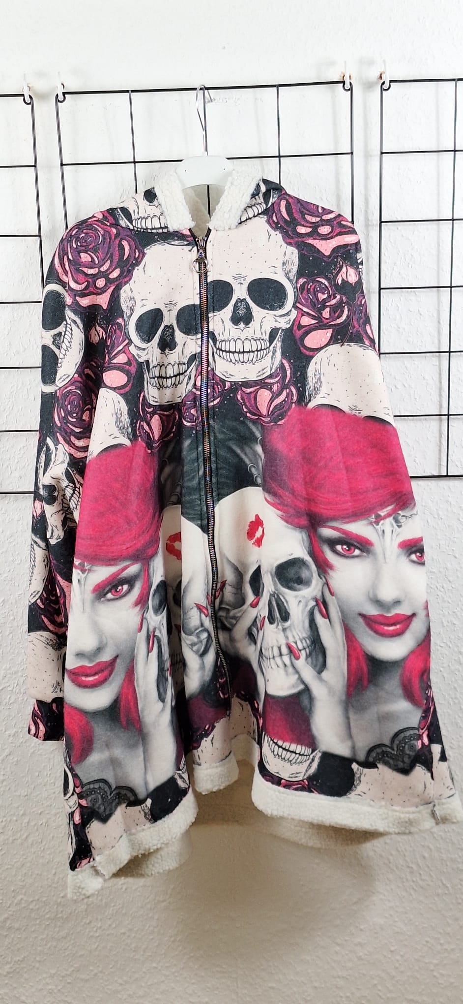 Kuscheljacke "Totenkopf"