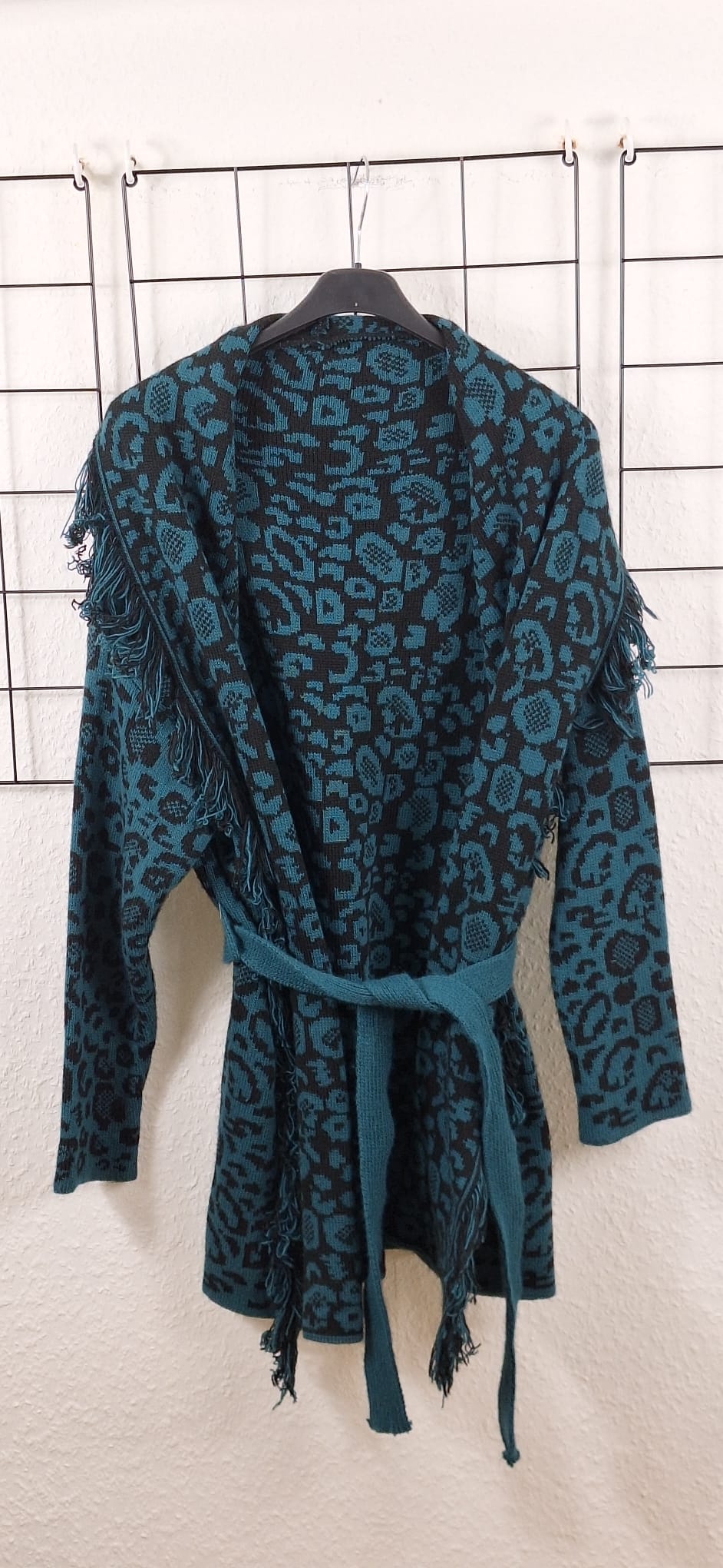 Strickjacke "Leostyle"