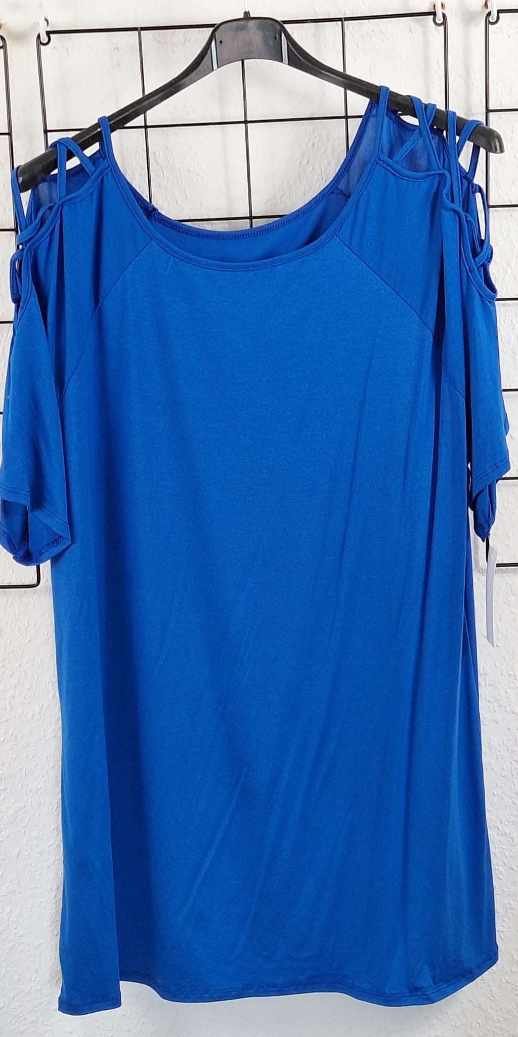 „Royalblaues Damen T-Shirt mit Schulterdetails – große Größen 44/46–52/54 – modisches Shirt für kurvige Frauen“