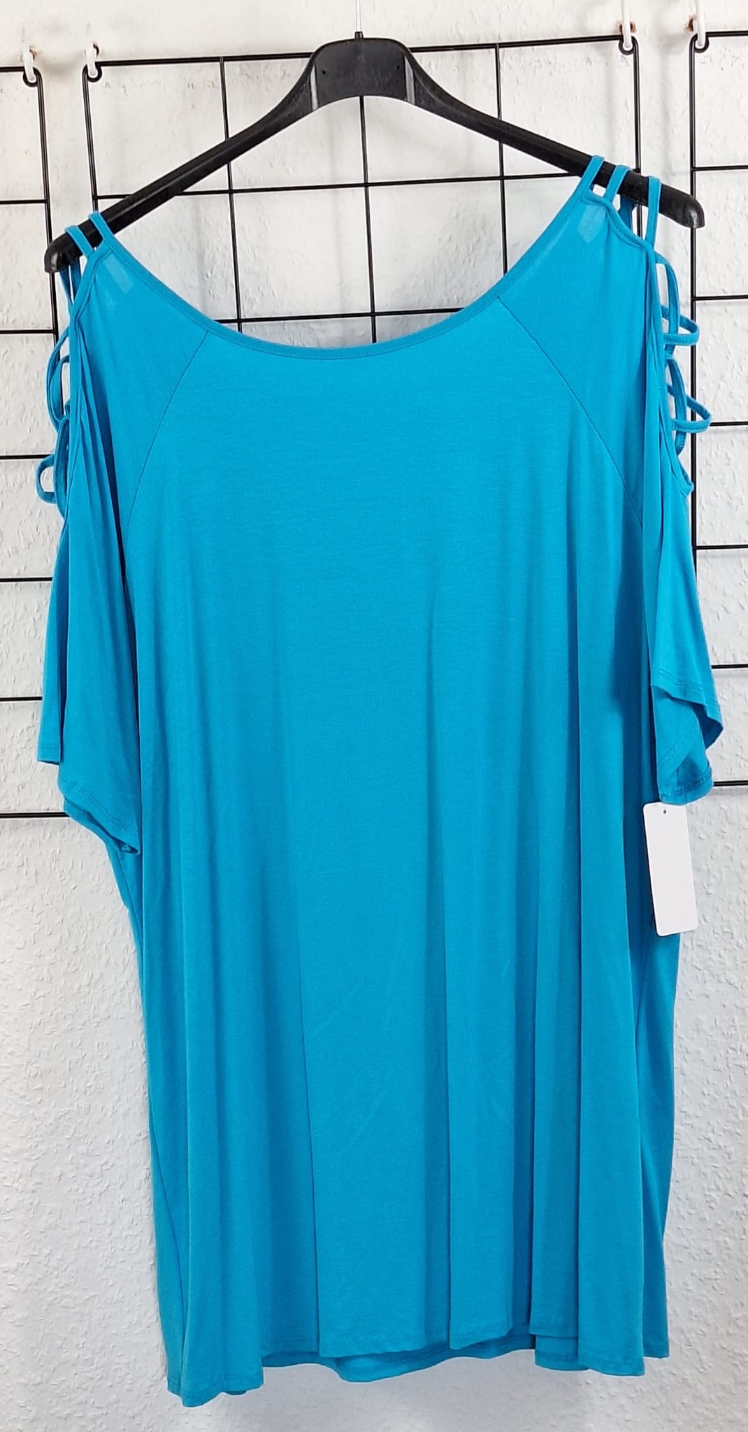 „Türkises Damen T-Shirt mit Schulterdetails – große Größen 44/46–52/54 – locker geschnitten, stylisch & sommerlich“