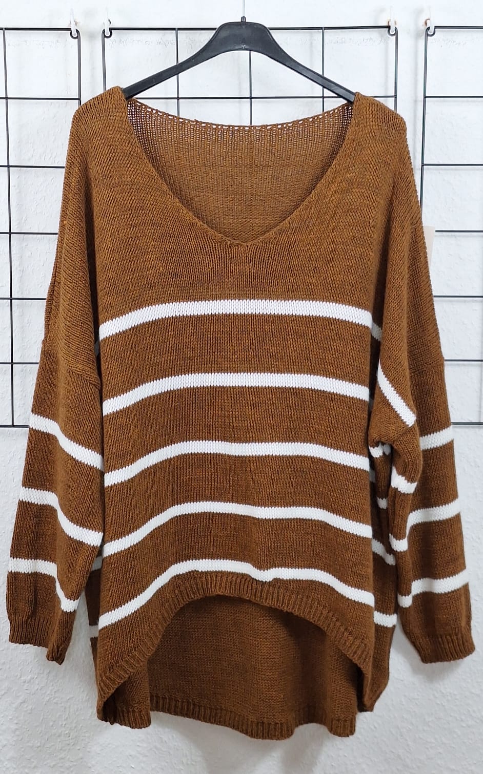 Strickpullover "Weiße Streifen"