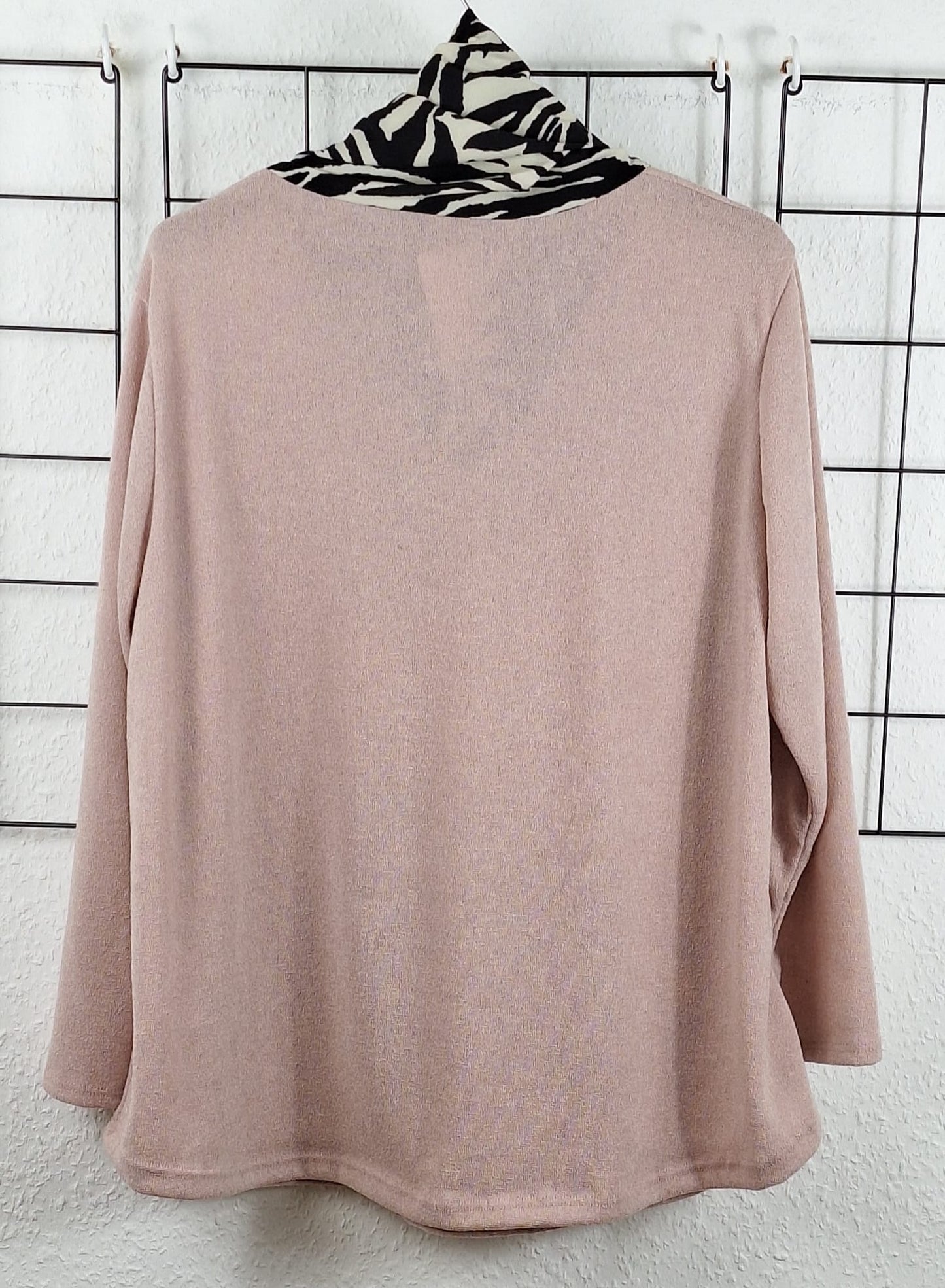 Feinstrickpullover mit Schal