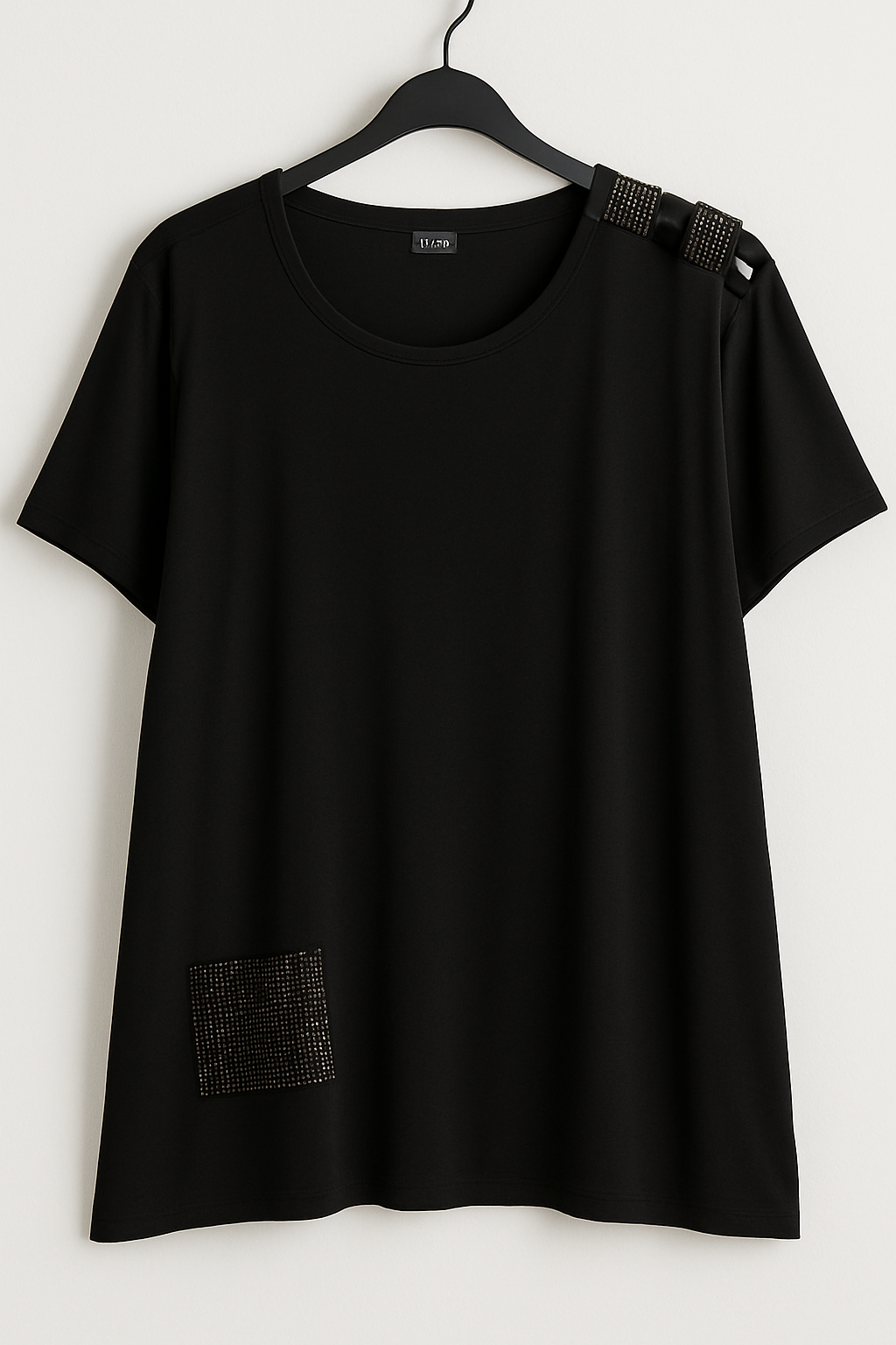 „Schwarzes Damen T-Shirt mit Strass an Schulter und Saum – elegantes Oberteil für Freizeit oder Abend“