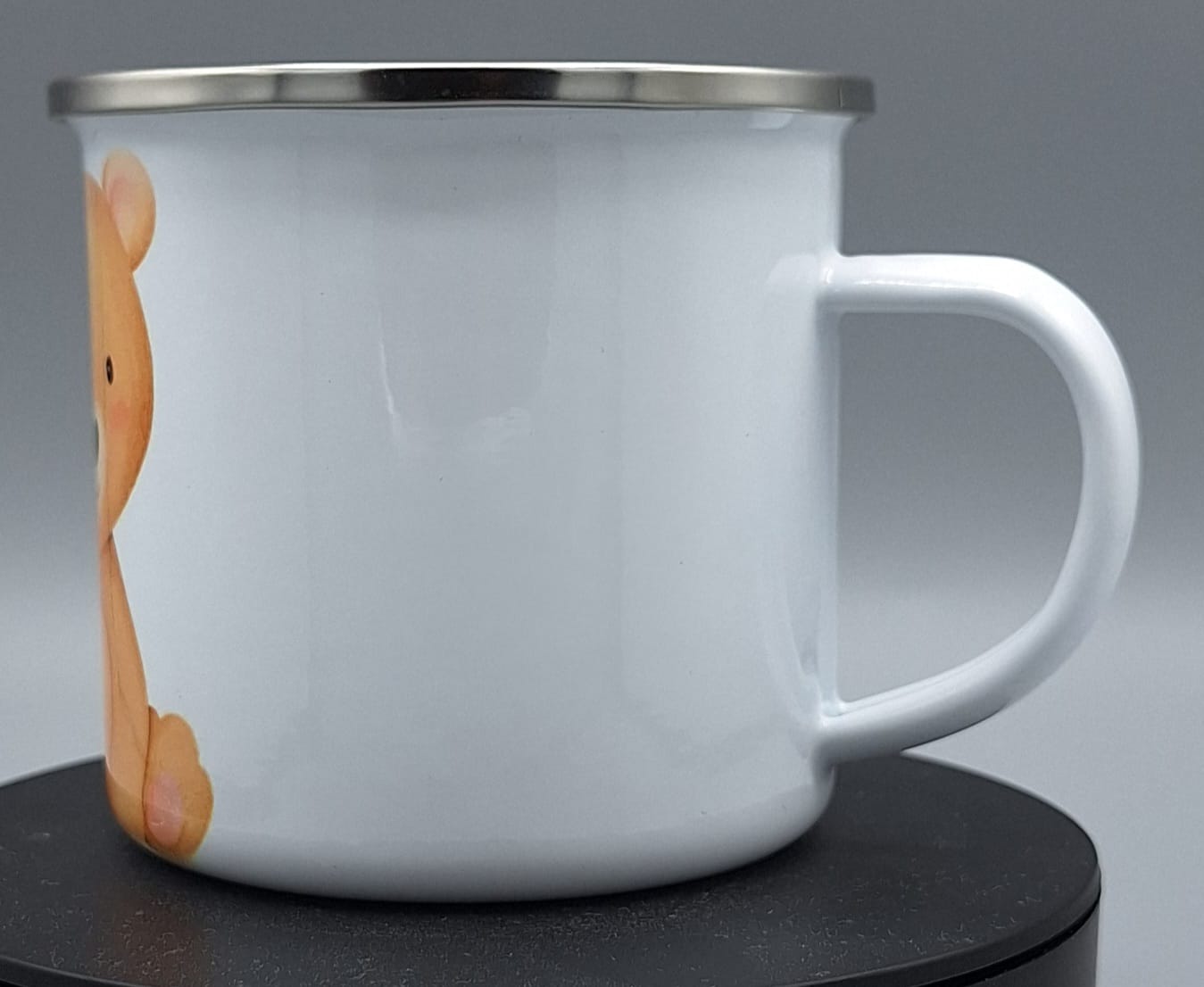 „Emaillebecher mit Bärenmotiv – Geschenk zur Geburt oder Taufe“
