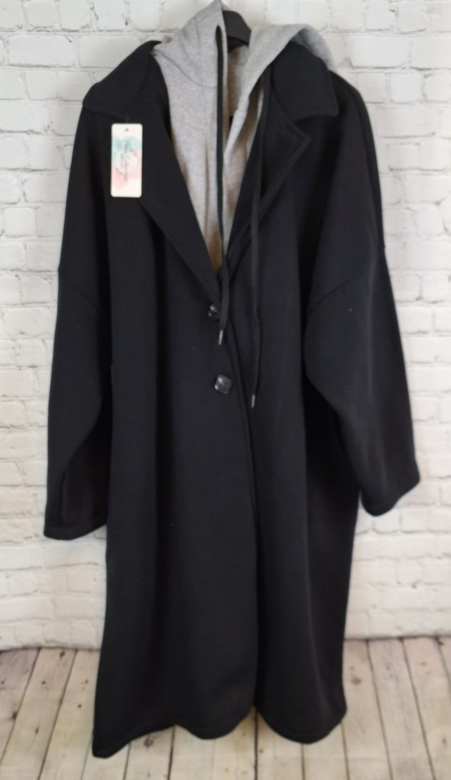 Schicker Mantel mit fester Kapuze