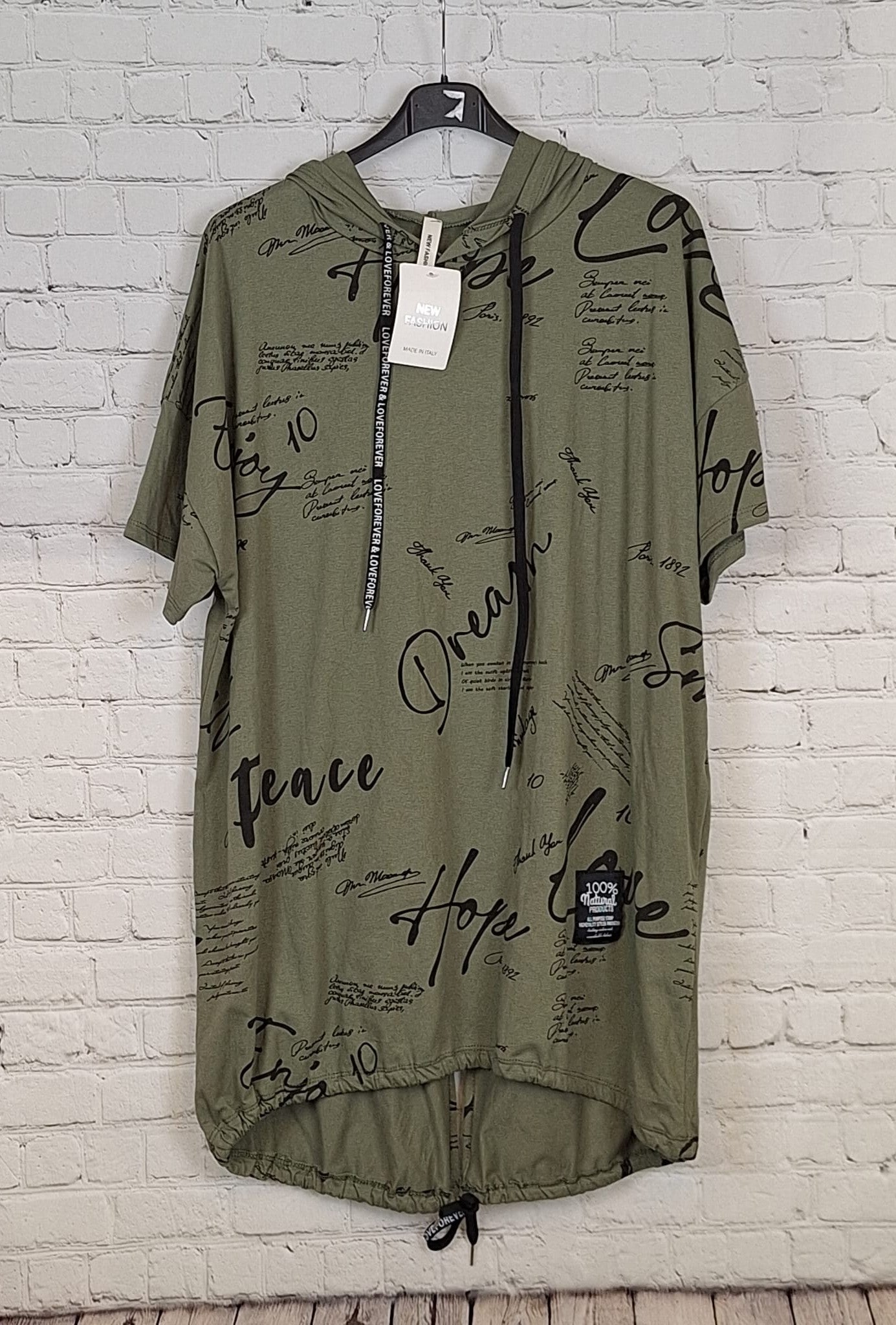 „Khaki Hoodie T-Shirt Damen große Größen – mit Statement-Schrift – Kapuzen-Shirt 46/48 bis 50/52 – modisch & bequem“