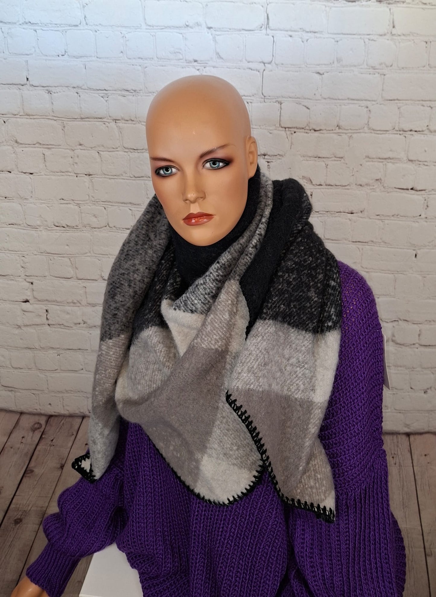 Dreiecksschal | XXL Kuschelschal | 80% Viskose 20% Lana | weich & warm |