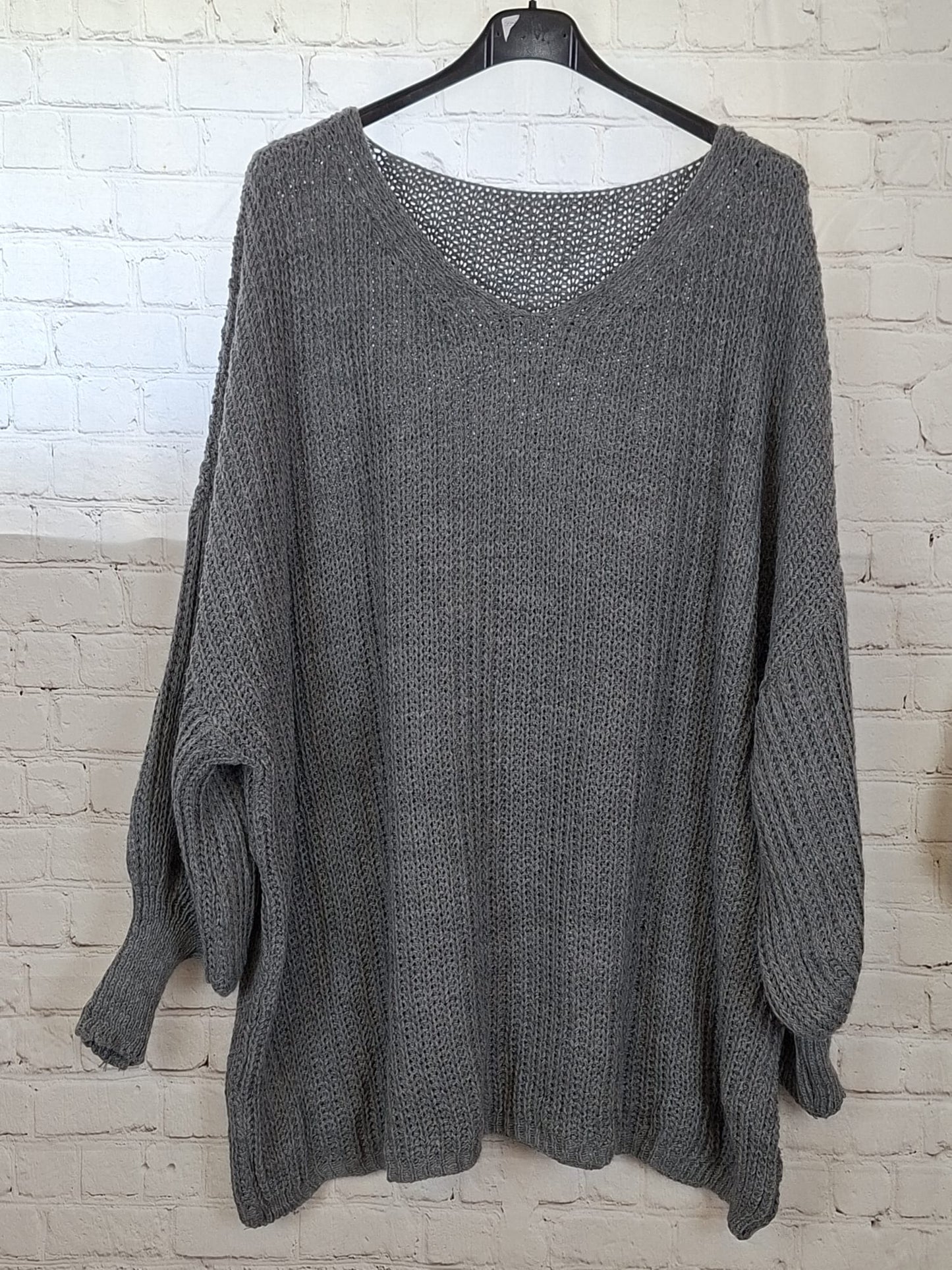 Kuscheliger Strickpullover mit V-Ausschnitt – One Size bis 54/56