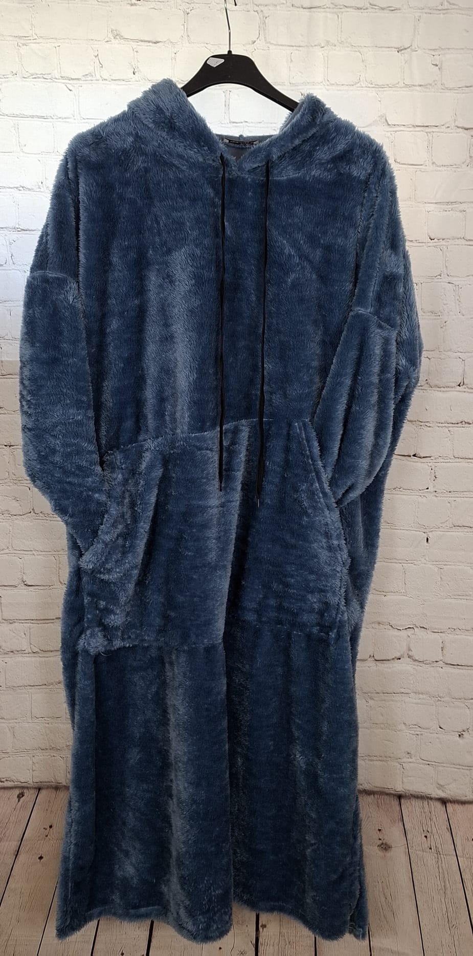 Kuschelkleid Damen mit Kapuze & Bauchtasche | Made in Italy | Winter Hoodie Kleid weich | Blau oder Grün | 40/42 - 48/50