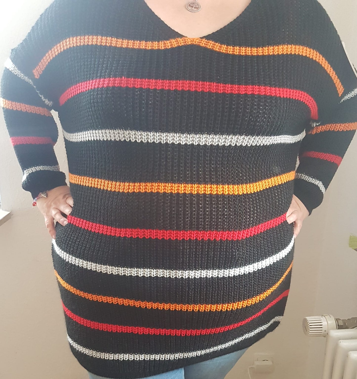 Gestreifter Strickpullover