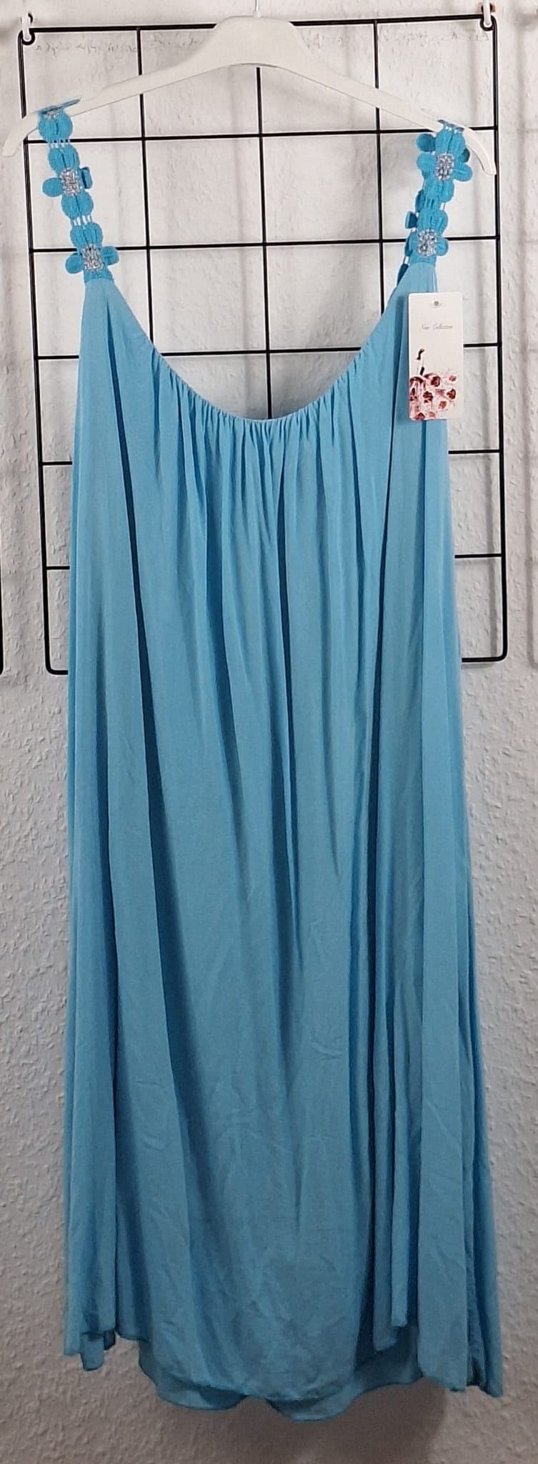 Luftiges Sommerkleid mit Blumen-Trägern – 100% Viskose – One Size (Gr. 40/42–50/52) – Farbenfroh & bequem