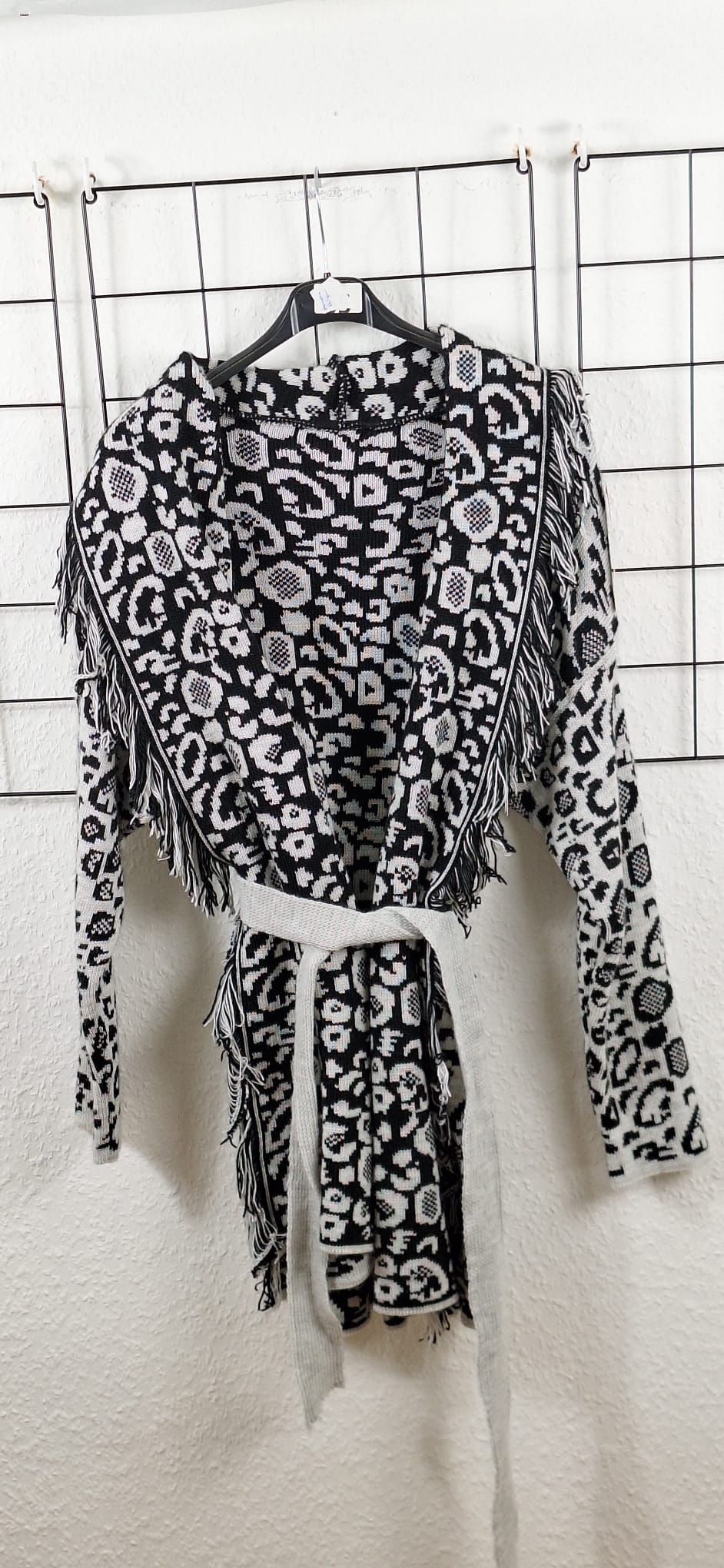 Strickjacke "Leostyle"