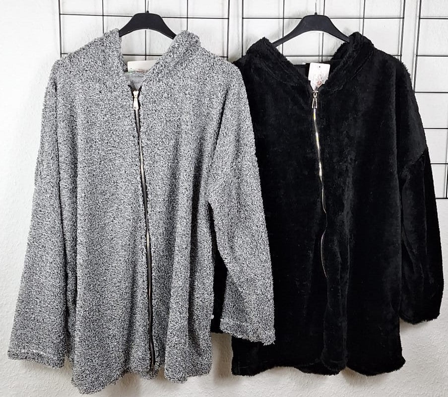 Teddyjacke mit Kapuze