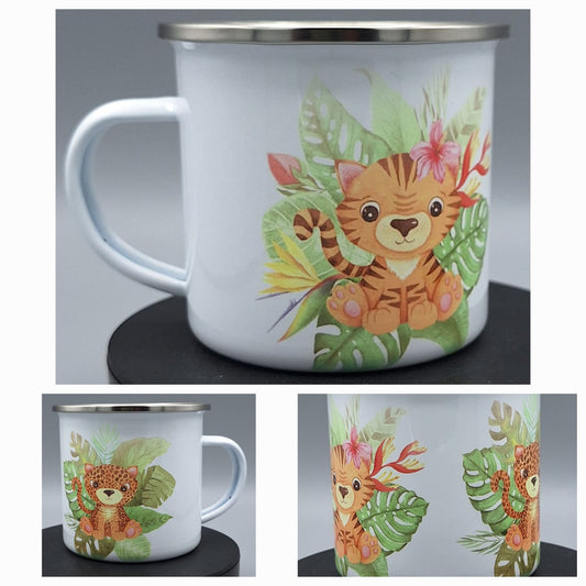 "Emailletasse ORCA weiß mit süßem Tiger-Motiv und tropischen Blättern"
